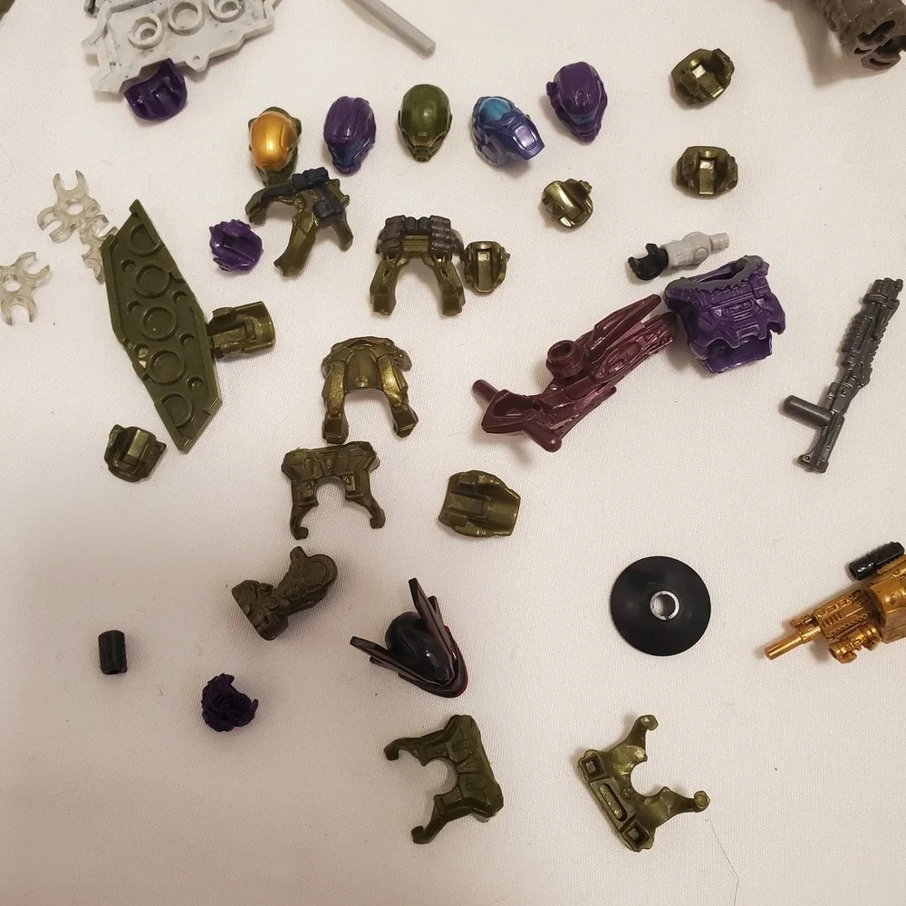 Halo Mega Bloks Construx Lot with Mini Figures Accessories Weapons